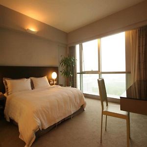 Superior King-bed Room